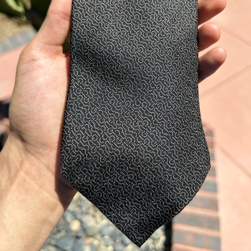 GUCCI Black And White 100% Silk Tie